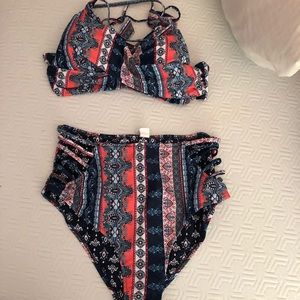 Two piece cupshe bathing suit. tags still on!